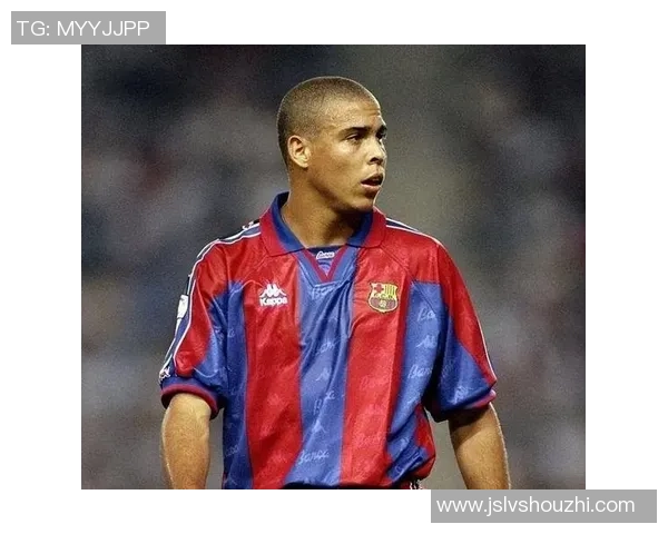 罗字在名的足球巨星盘点：从罗纳尔多到罗马里奥，影响深远的传奇球员